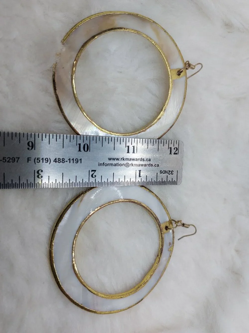 Vintage Mother of Pearl Large Hoop with Gold Rim Earrings - Picture 4 of 7